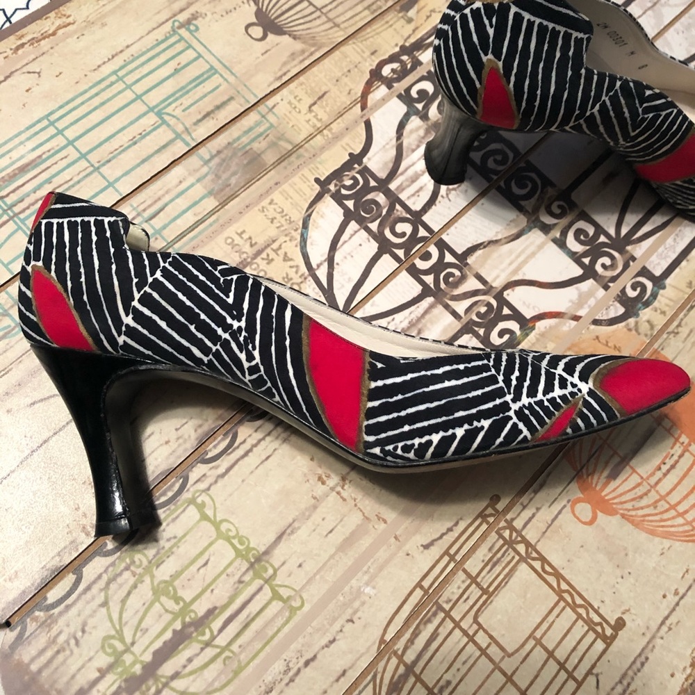 Stuart Weitzman pumps